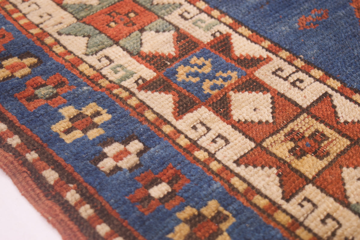 Antique Kazak rug 1.90x1.26m