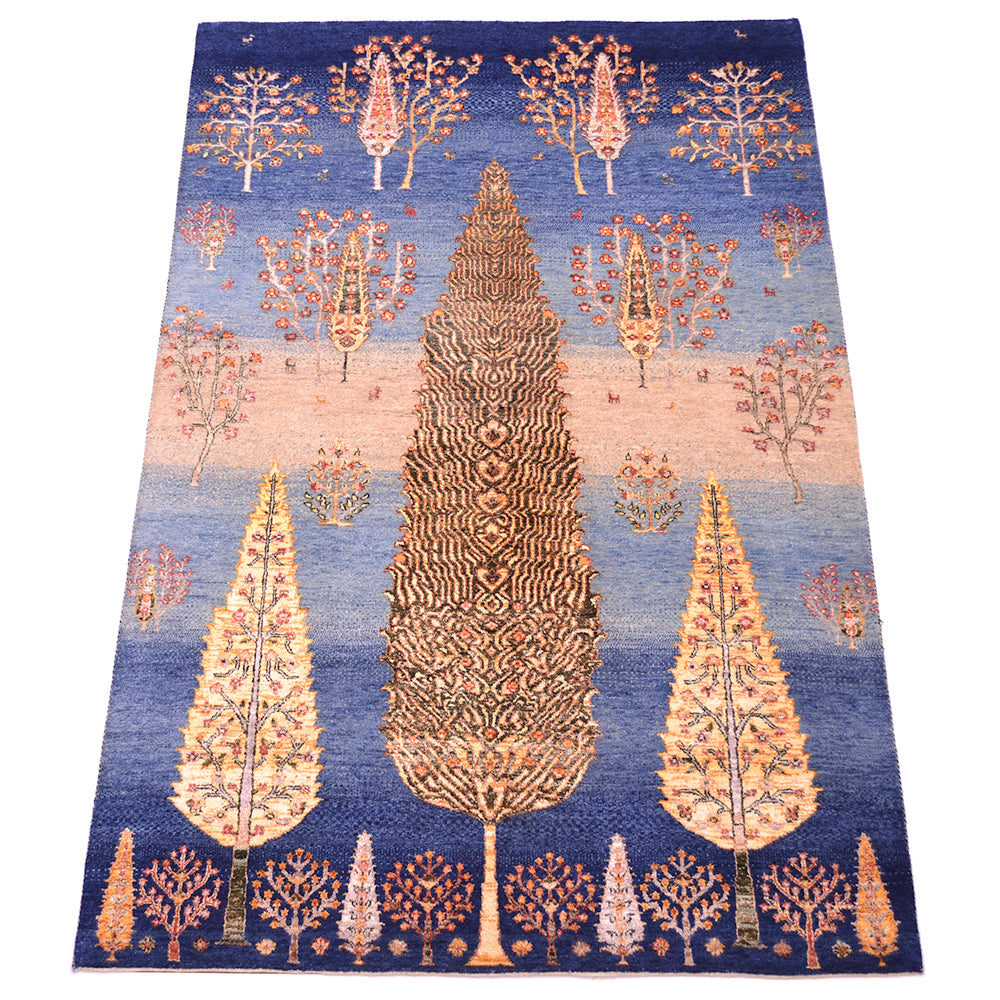Loribaft rug with tree design